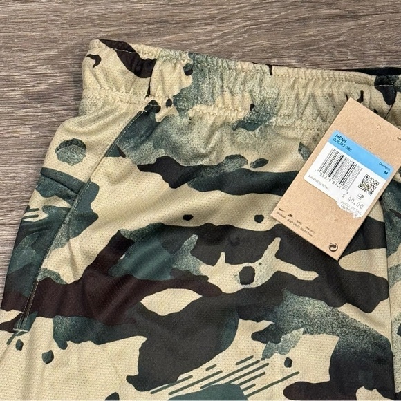 Nike Basketball Shorts Sz M - Picture 2 of 3